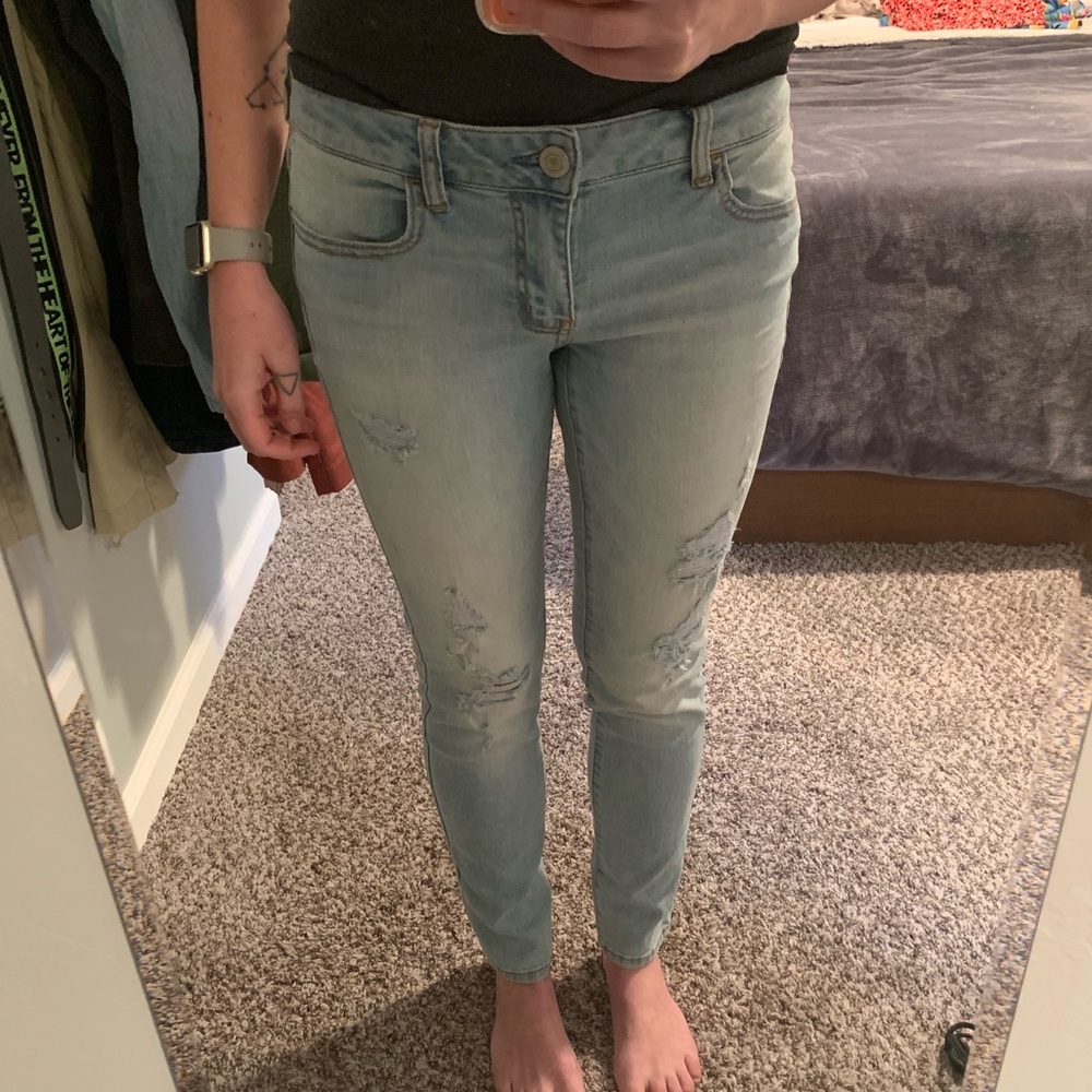 American Eagle Light Wash Stretch ‘Jeggings’